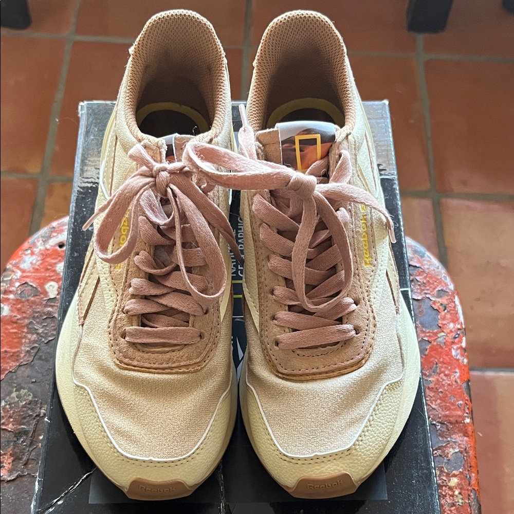 Reebok x National Geographic Women's CL Legacy AZ